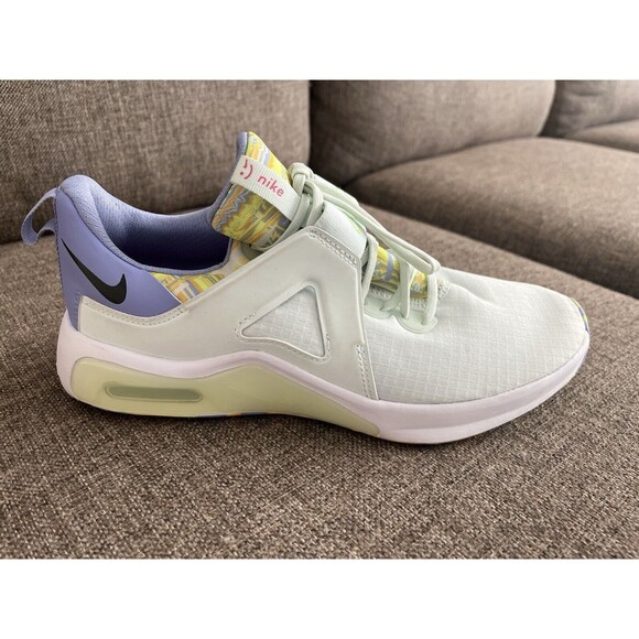 Nike Womens Air Max Bella TR 5 PRM Training Shoes Green Grey Sneaker Size 9.5 - Picture 4 of 12